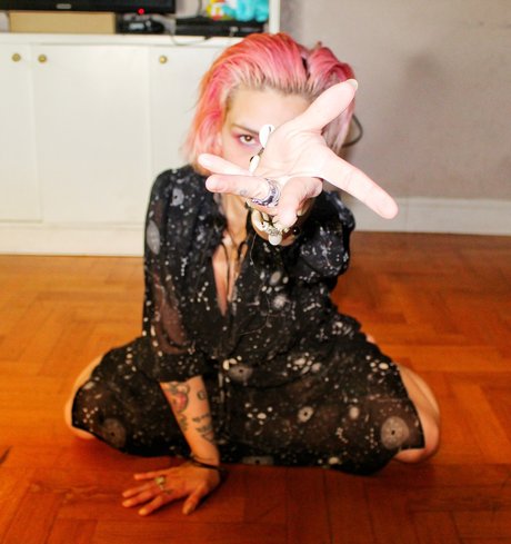 ReginaSverante pornstar nude archive