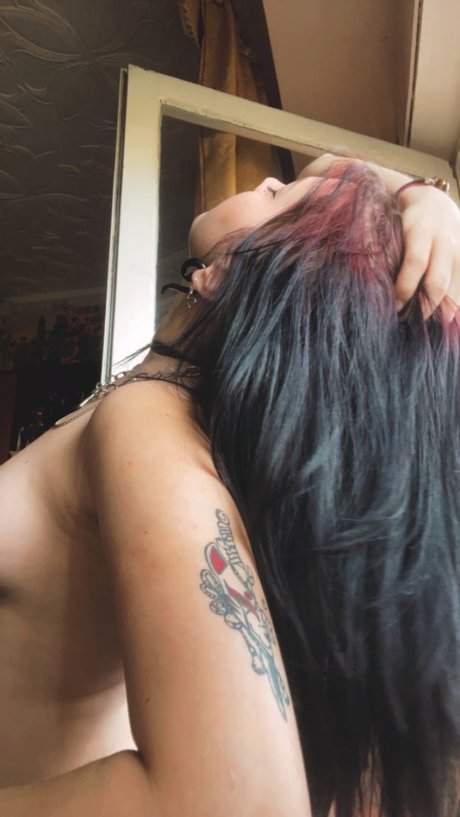 Red Yukine model sex gallery