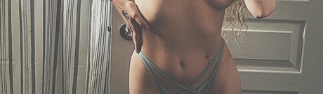 Raven Phoenix star perfect photos