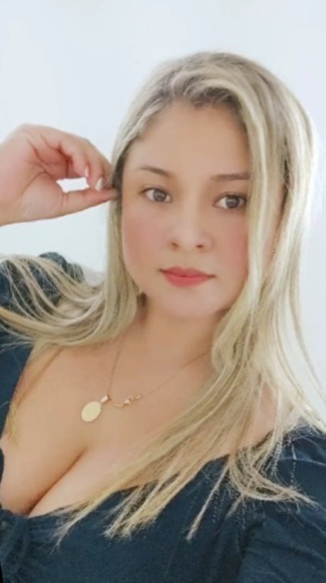 Andrea Leyton hot star archive