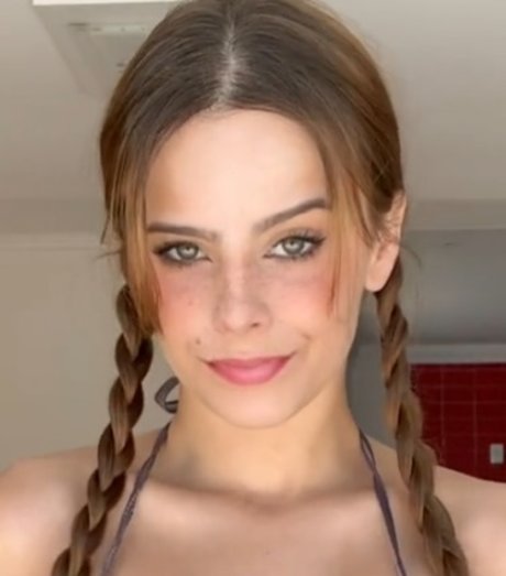 Aria Jonnes_ star sexy images