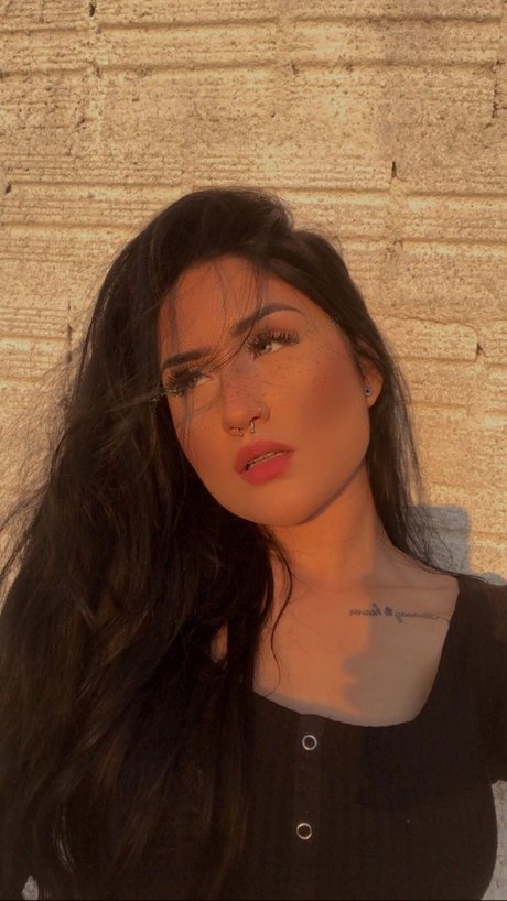 umafl0r naked actress gallery