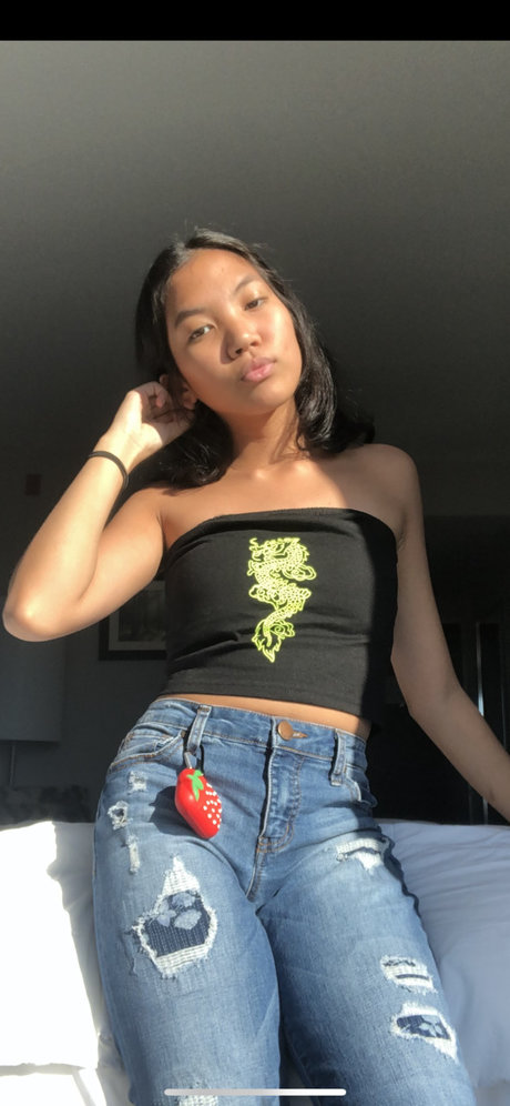 Katie Roundhouse art actress archive