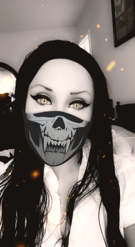 Romesgirl model nudes photo