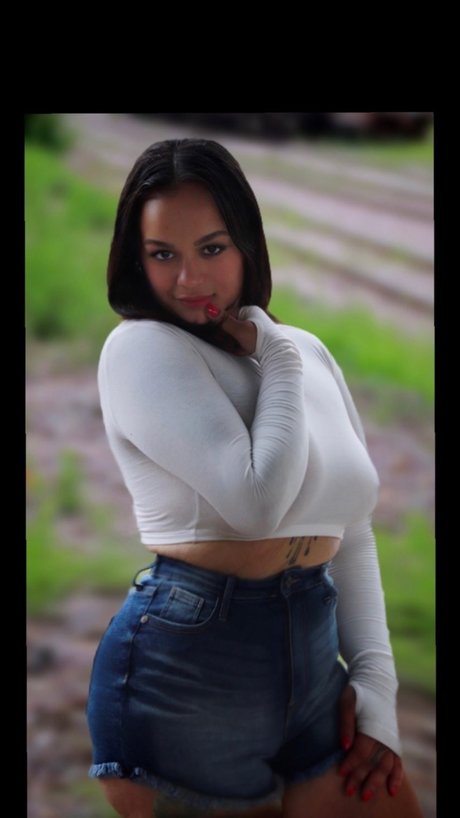 MaddieRome_ nice model photo