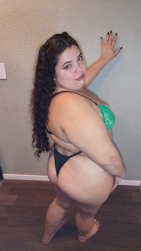 MartuBBW adult star pic