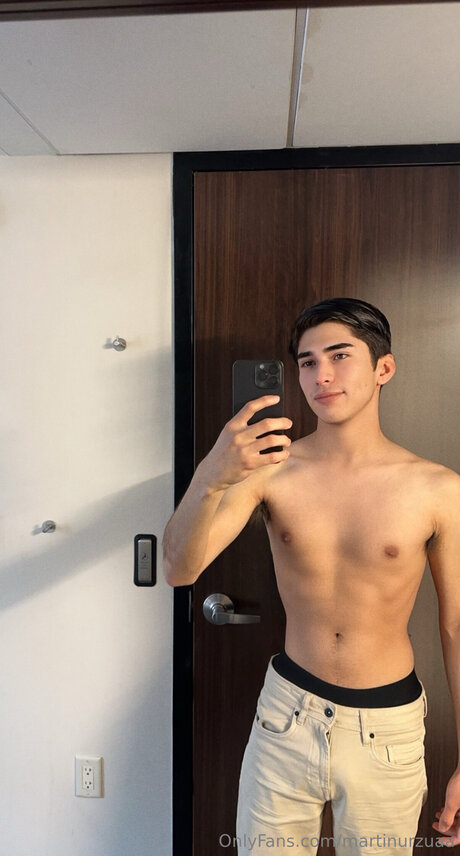 Martin Urzua star high quality galleries