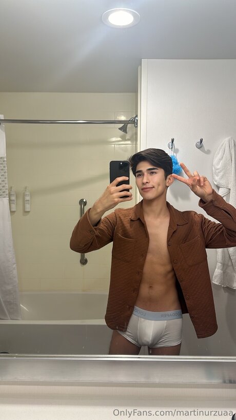 Martin Urzua sex star gallery