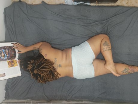 MARRENTINHA_ star nudes archive