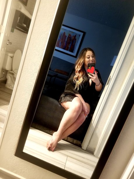 Ashley Kay of Dallas star top pictures