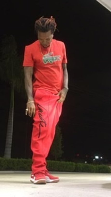 BBWPussyBully305 pornstar naked photos