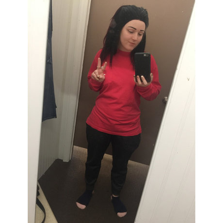 Bald Beauty art actress pics