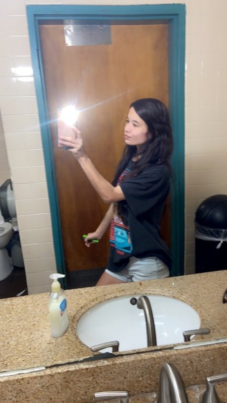 Ashlyn815 pornstar erotic pics