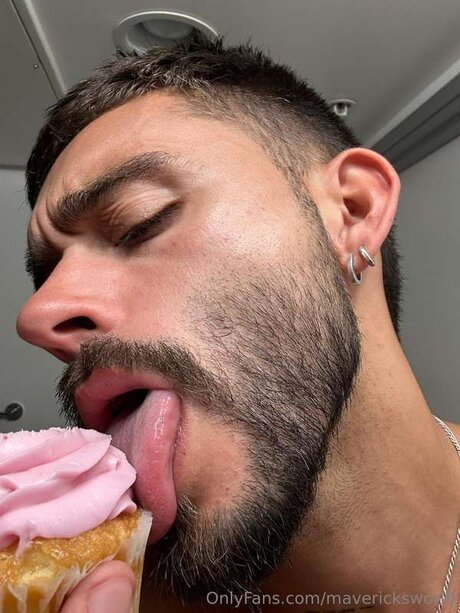 MAVERICK_ star xxx archive