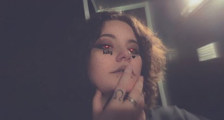 Harley Thorne nudes model photos