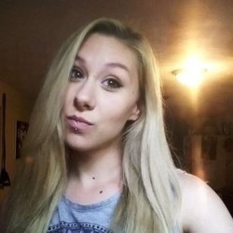 Ellie Bellie perfect actress images