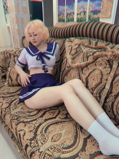 Baiwai nude star gallery