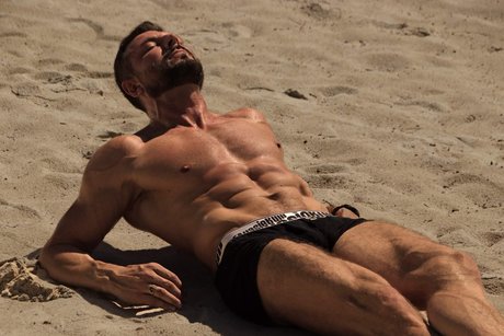 Master Wolf pornstar pretty image