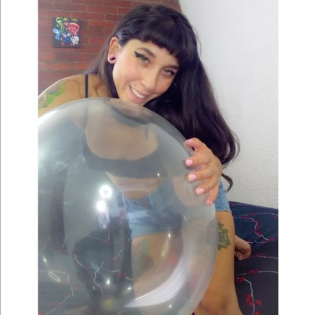 Maryn Green naked actress archive