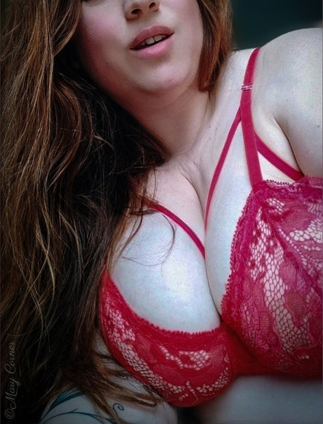 _Mary Corner_ sexy actress photos