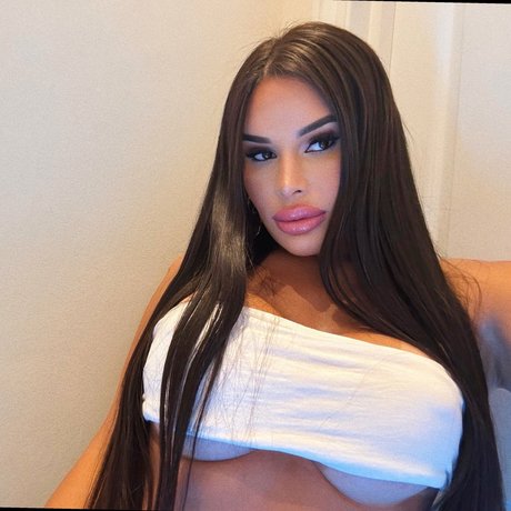 TS MEGAN sex pornstar pic