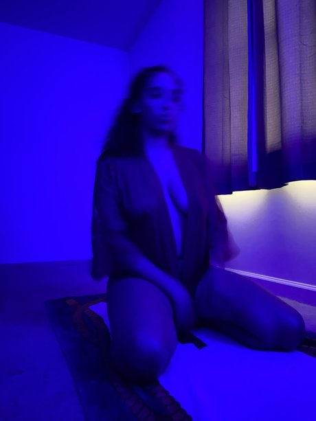 Medusa WEsT xxx star archive