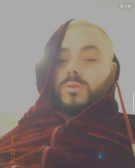 Thee Bearded Witch model xxx picture