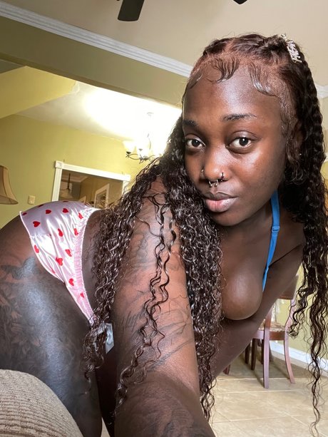 Freaky Blackshaa TheFox_ pornstar erotic picture