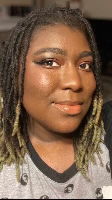 Big Girl Big Dreams art model img