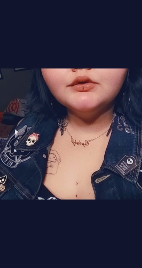 Belle Guzman model images