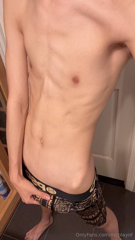 McPlayGT pornstar art photos