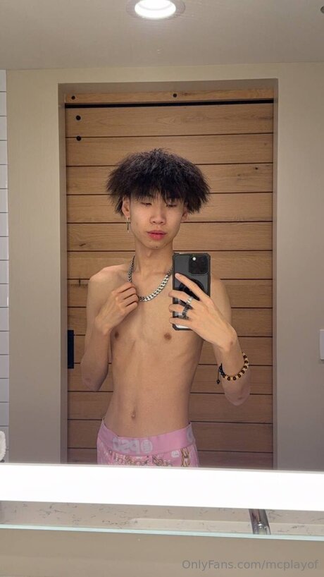 McPlayGT pornstar naked pic