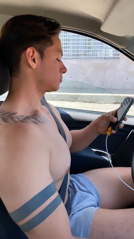 MaxxxDylan porn star images