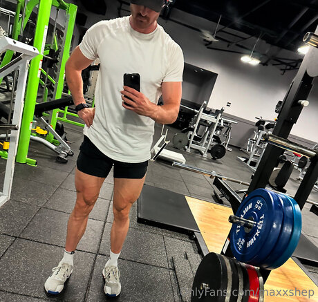 mature wife onlyfans nude photo