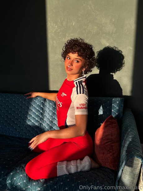 Maxin model hot pictures