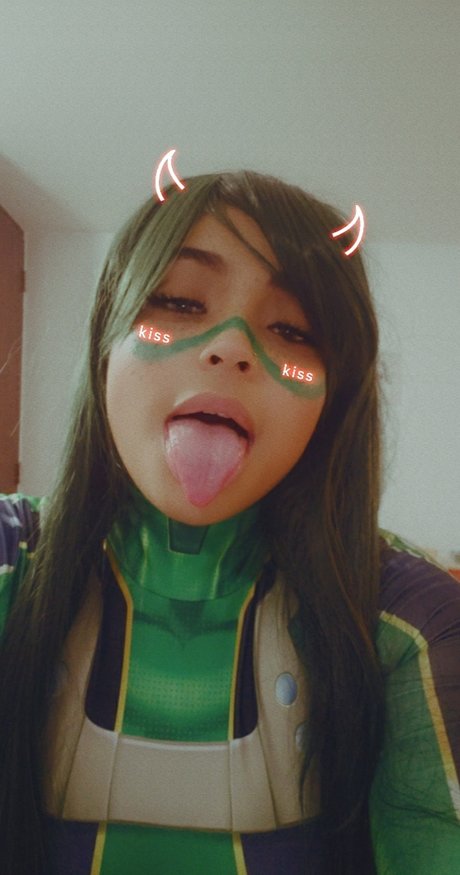 Melarie exclusive actress pictures