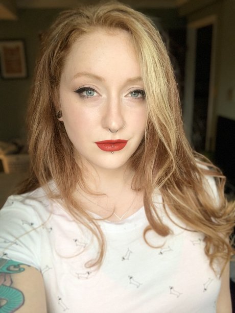 Mercy Mae nude actress image