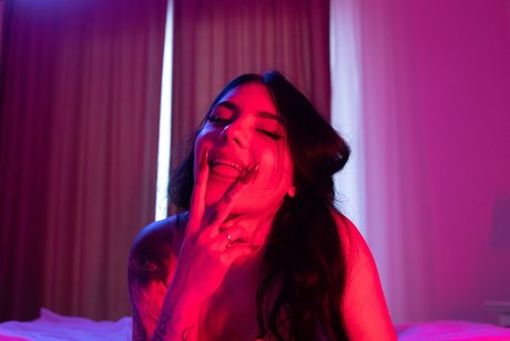 MeowLAV porn model picture