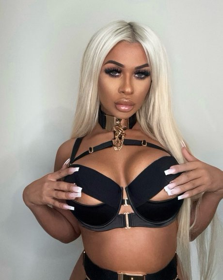 melissa_ hd model photo