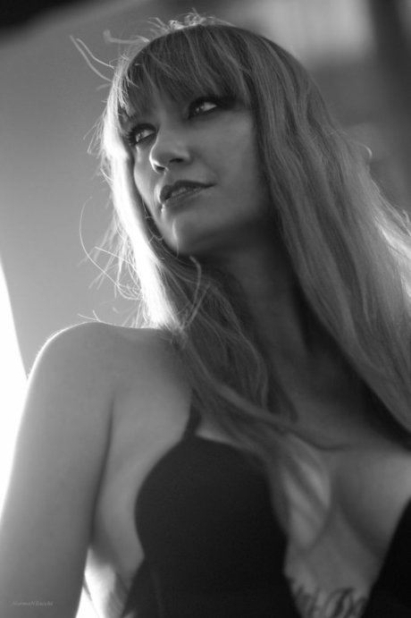 big tits brunette onlyfans free xxx photos