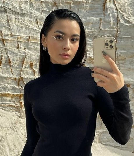 Diana Korkunova star art pics