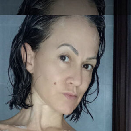 Kifonsy model naked image