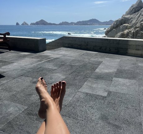 chubby latina onlyfans adult picture