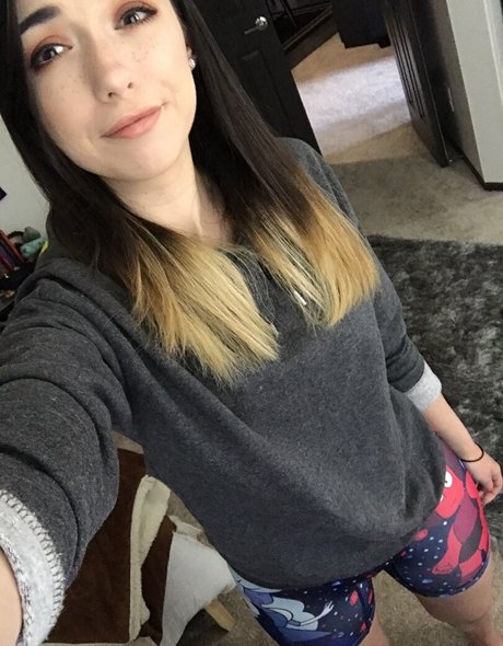 shelbygraces exclusive actress picture