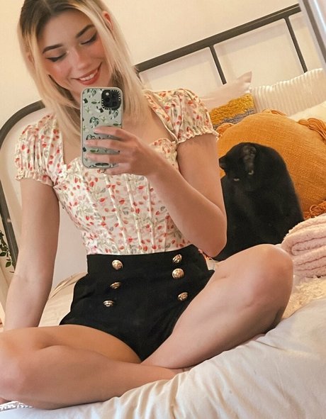 shelbygraces porn model image