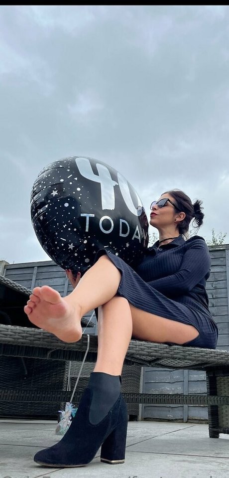 female popular onlyfans beautiful naked galleries