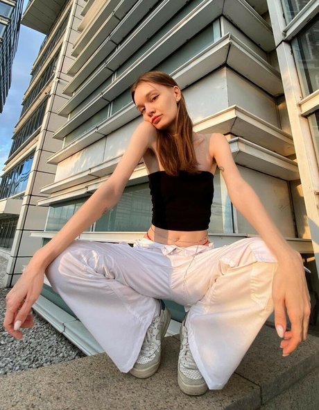 nude pregnant onlyfans pornos image