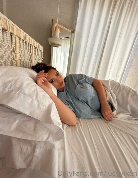 lucyvixen adult actress photo