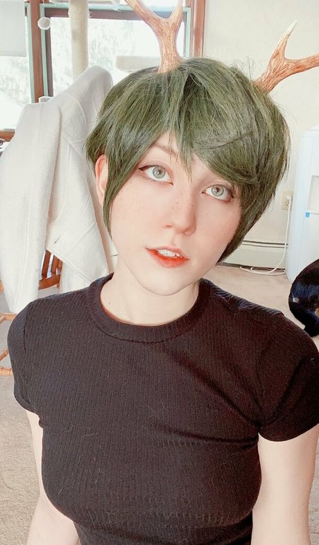 lvl80waifu art actress images