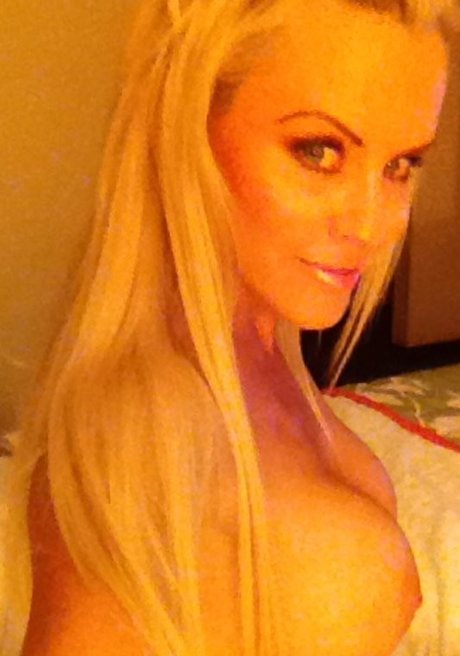 Jenny McCarthy model nice image